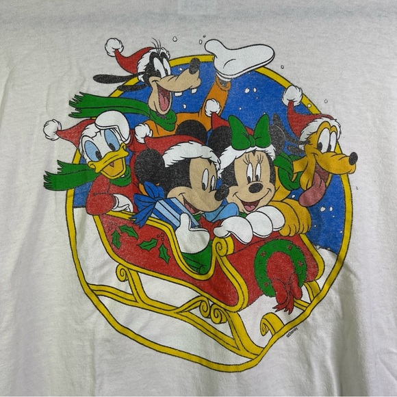 Vintage Disney Mickey Mouse & Friends Christmas Sleigh T Shirt White Size Medium - Picture 2 of 7